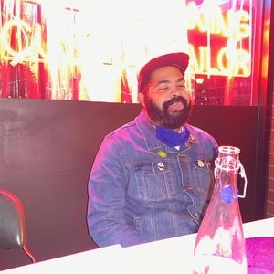 Meet your Posher, Thomas